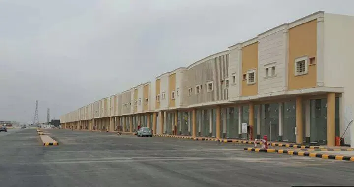 محل تجاري على الشارع العام