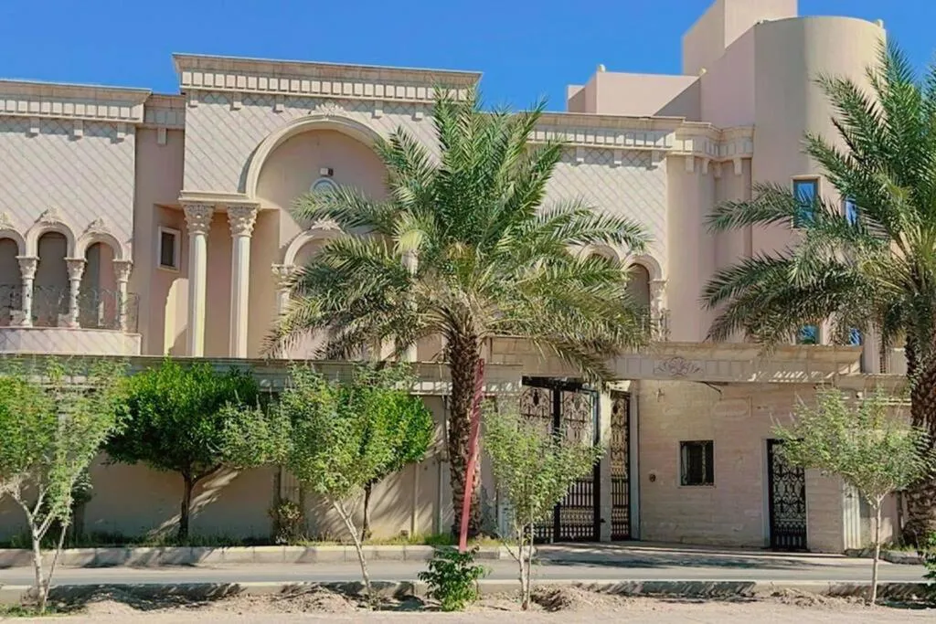 فيلا عائلية للإيجار